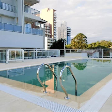 Departamento de 2 dormitorios sobre Boulevard