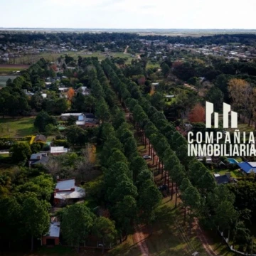 Lote en "Jardines de la Costa"