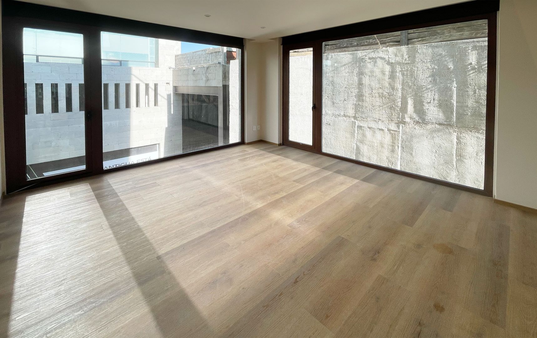 Antigua ResidencesHBZ 8.jpg