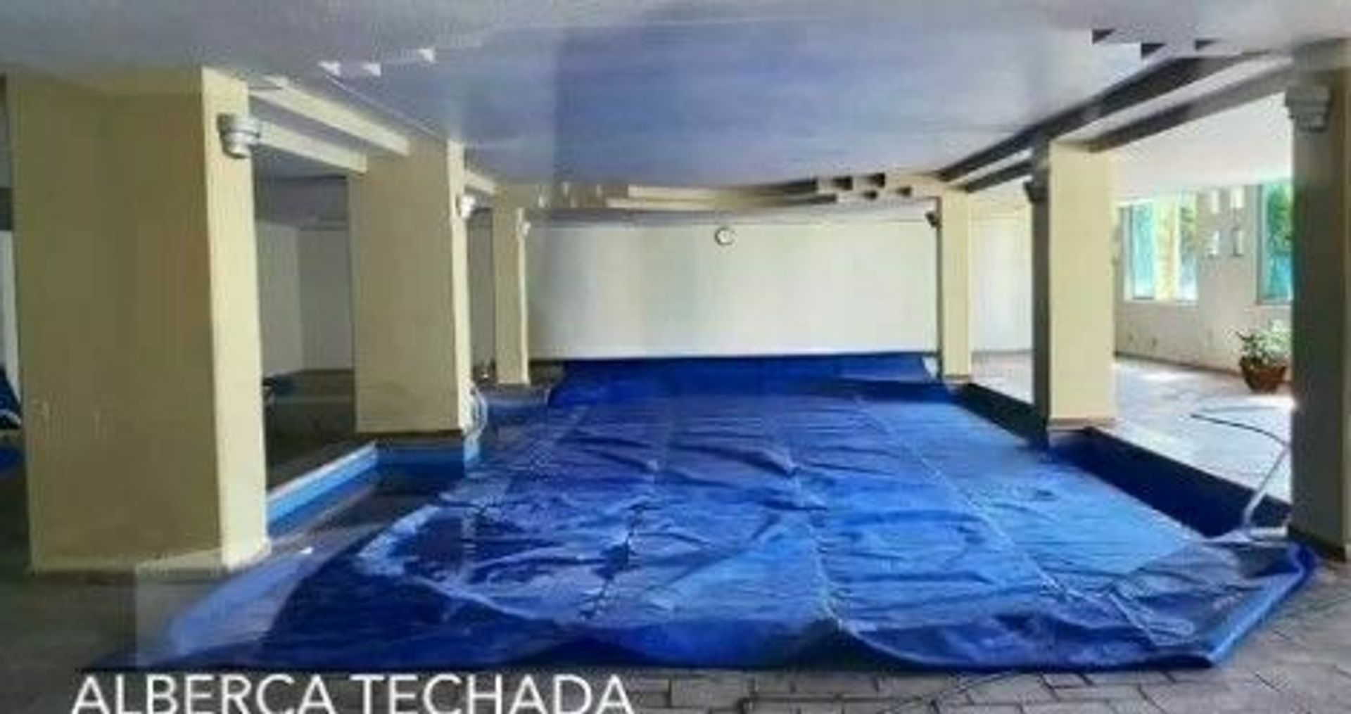 Alberca techada