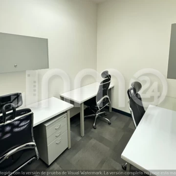 Oficina en renta en Polanquito 4 personas Plug & Play ¡Oferta Web!