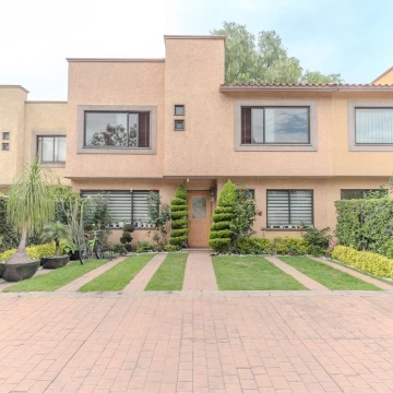 Casa en venta en Santa María Tepepan 3aras