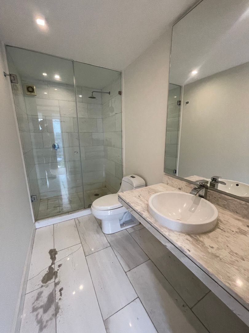 Baño recámara B.jpeg