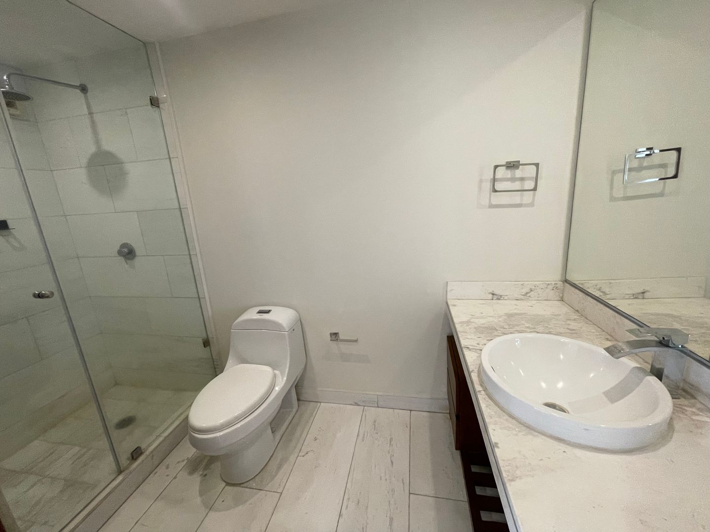 Baño recámara C.jpeg