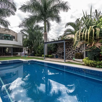 Casa en venta en Burgos Bugambilias