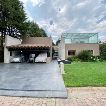 Casa en venta en Club de Golf los Encinos 3 recámaras