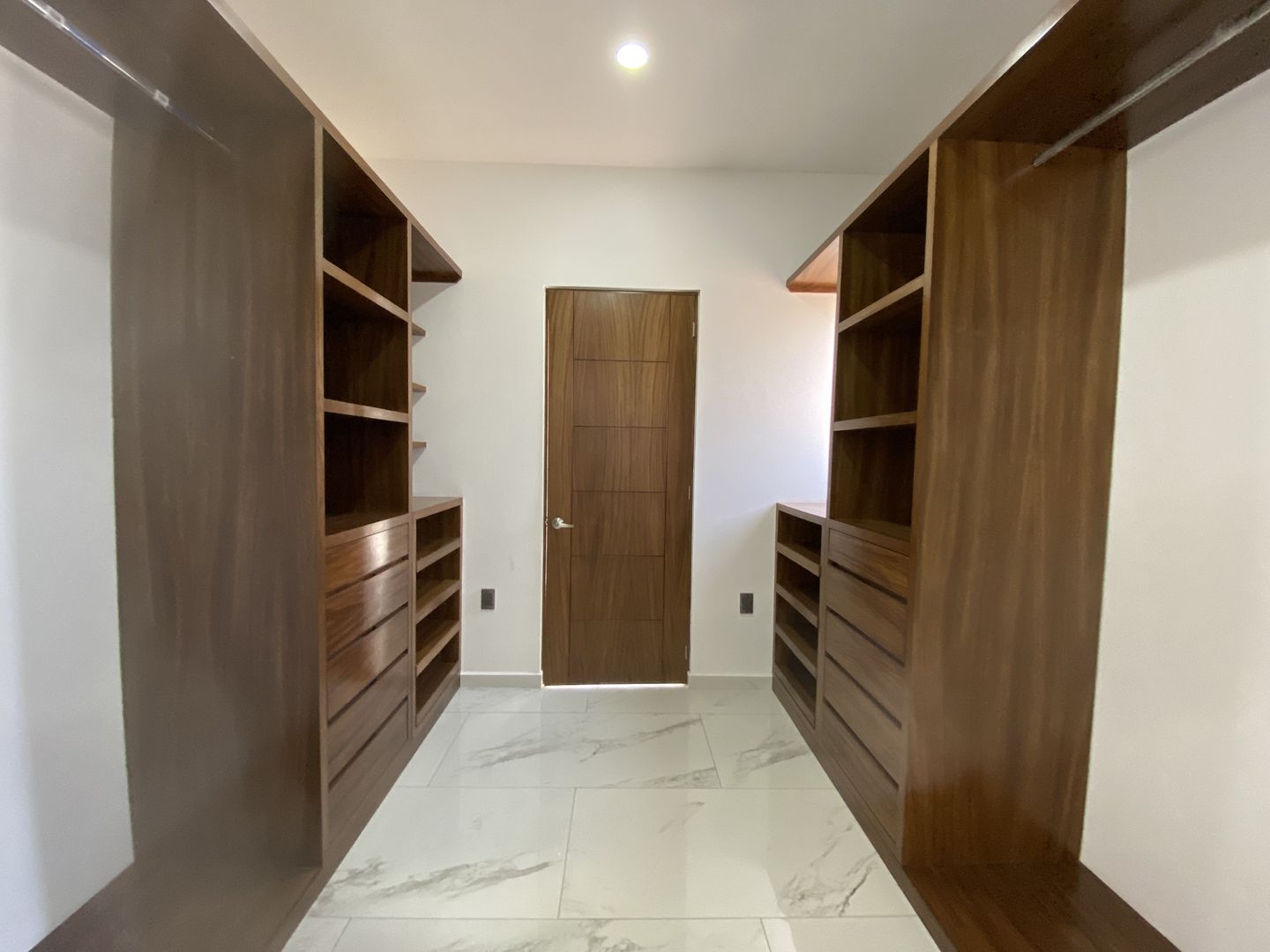 VESTIDOR 5.HEIC