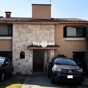 Hermosa Casa en Paseos del Bosque / Fraccionamiento Seguro y Exclusivo