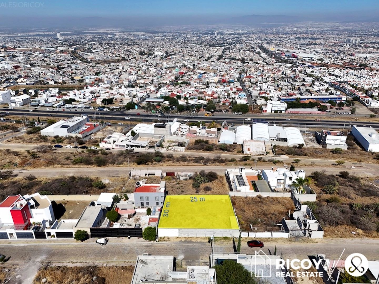 Terreno Bosques de las Lomas 03.jpg