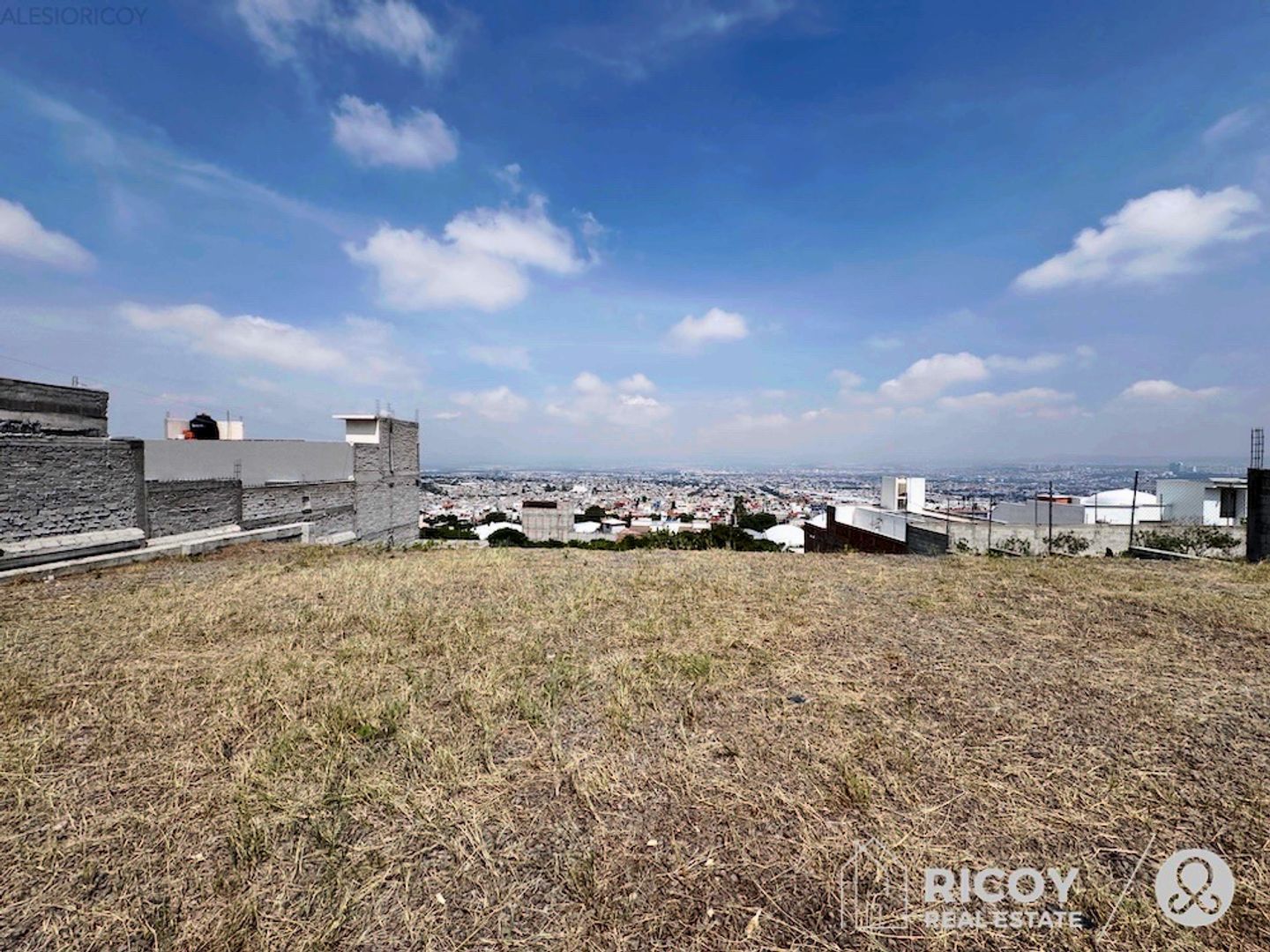 Terreno Bosques de las Lomas 09.JPG
