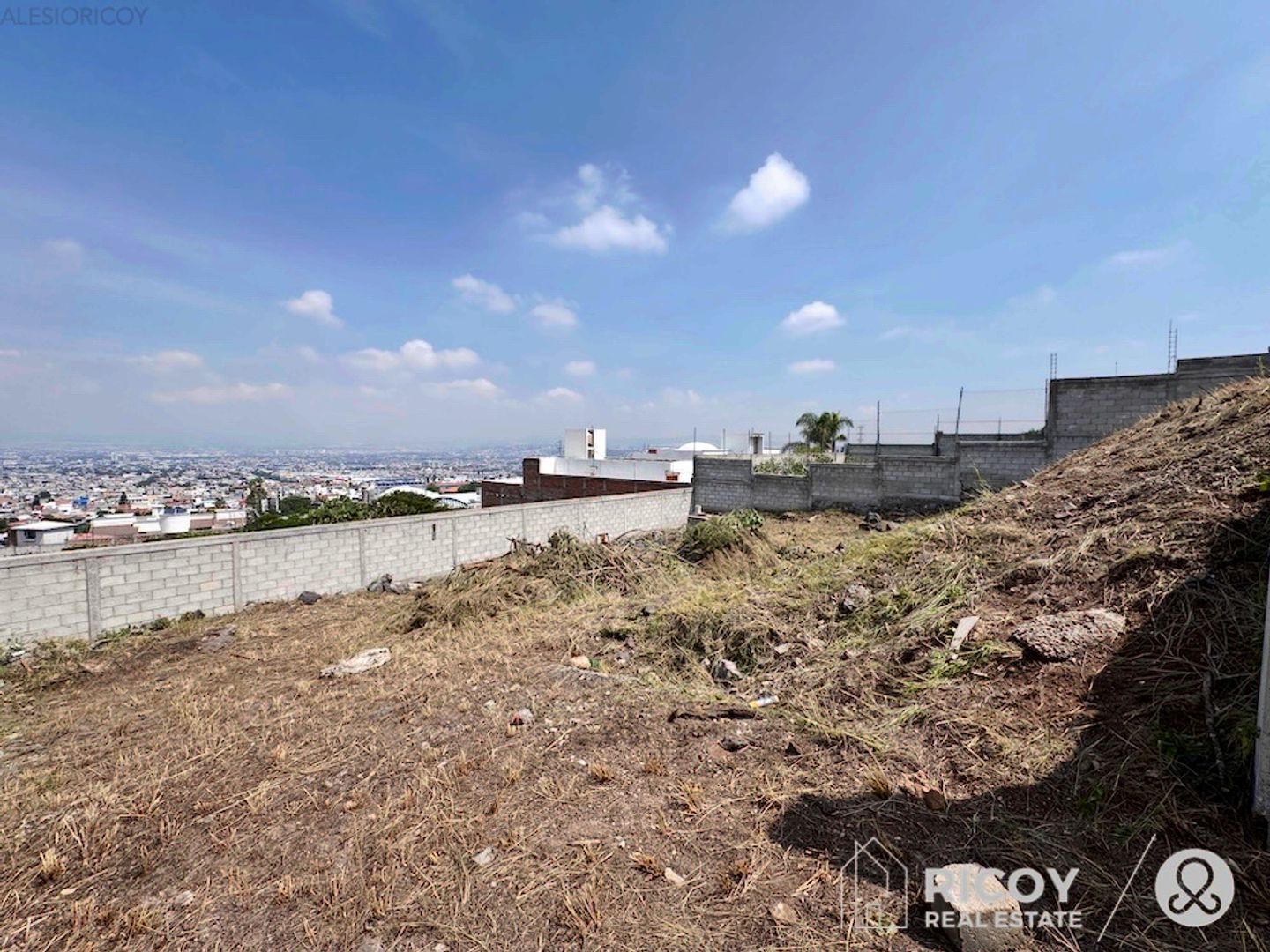 Terreno Bosques de las Lomas 14.JPG