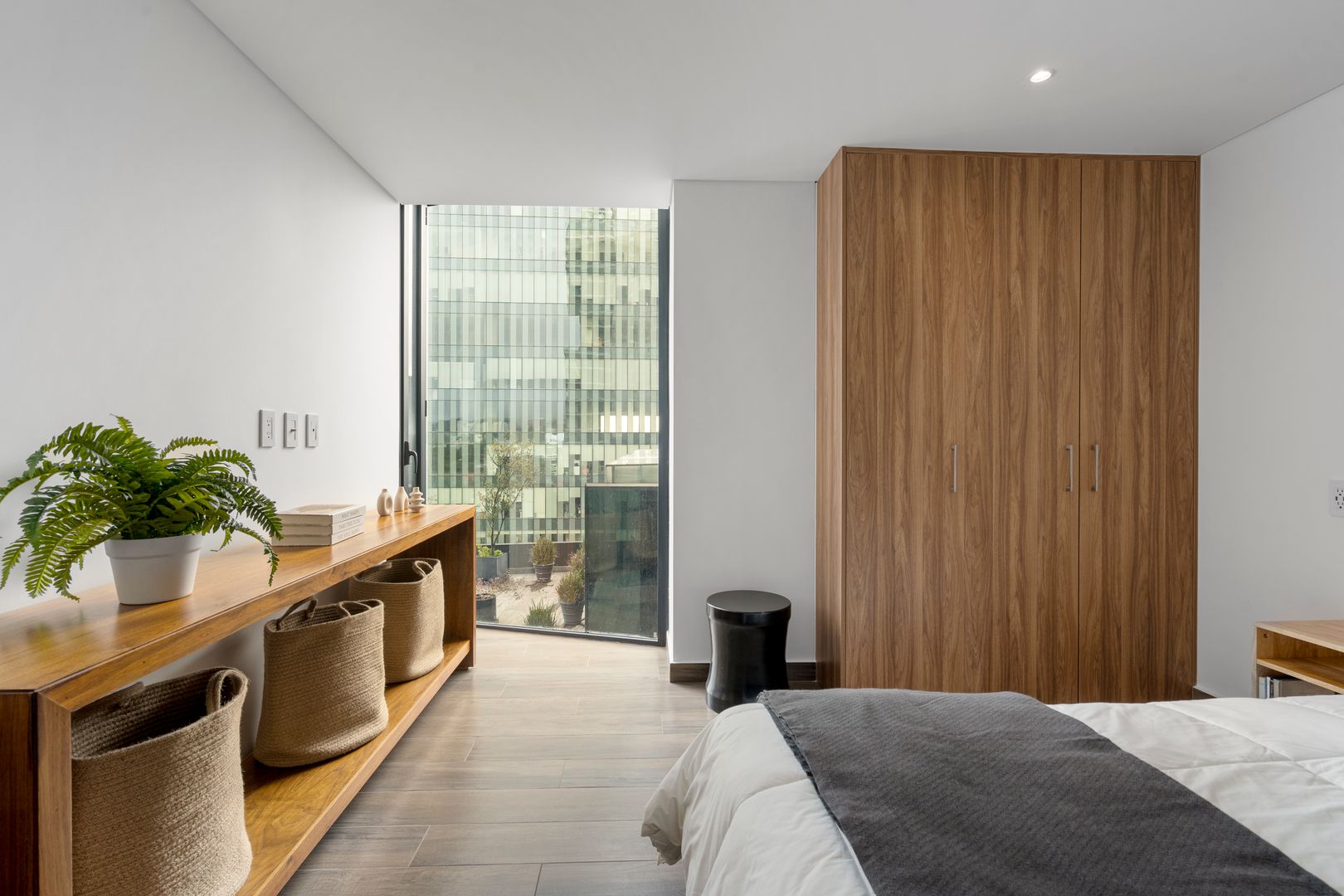 DSC01932.jpg