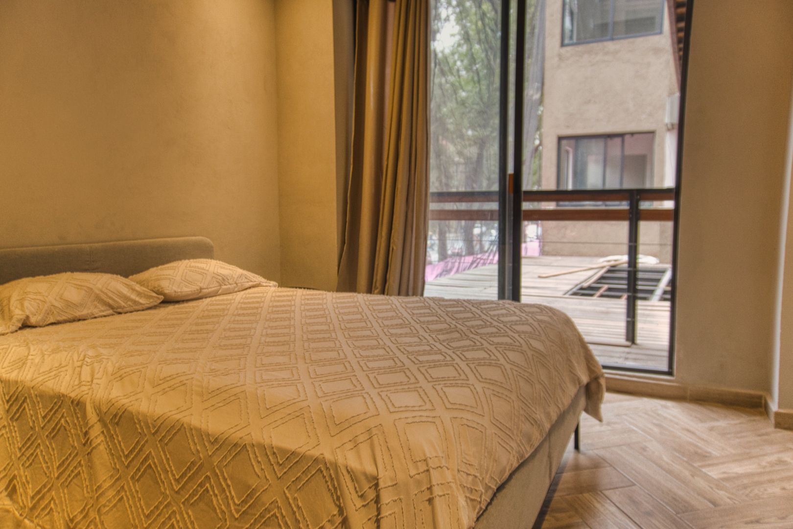 DSC03031_hdr.jpg