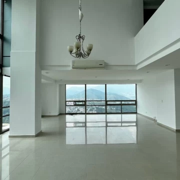 DEPARTAMENTO PENT HOUSE EN VENTA EN VILLAS SAUCES INTERLOMAS 
