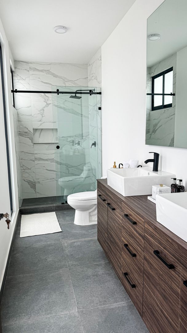 Baño principal 2.jpg