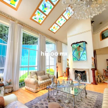 Casa en Venta FUENTES DEL PEDREGAL en cerrada y con jardín