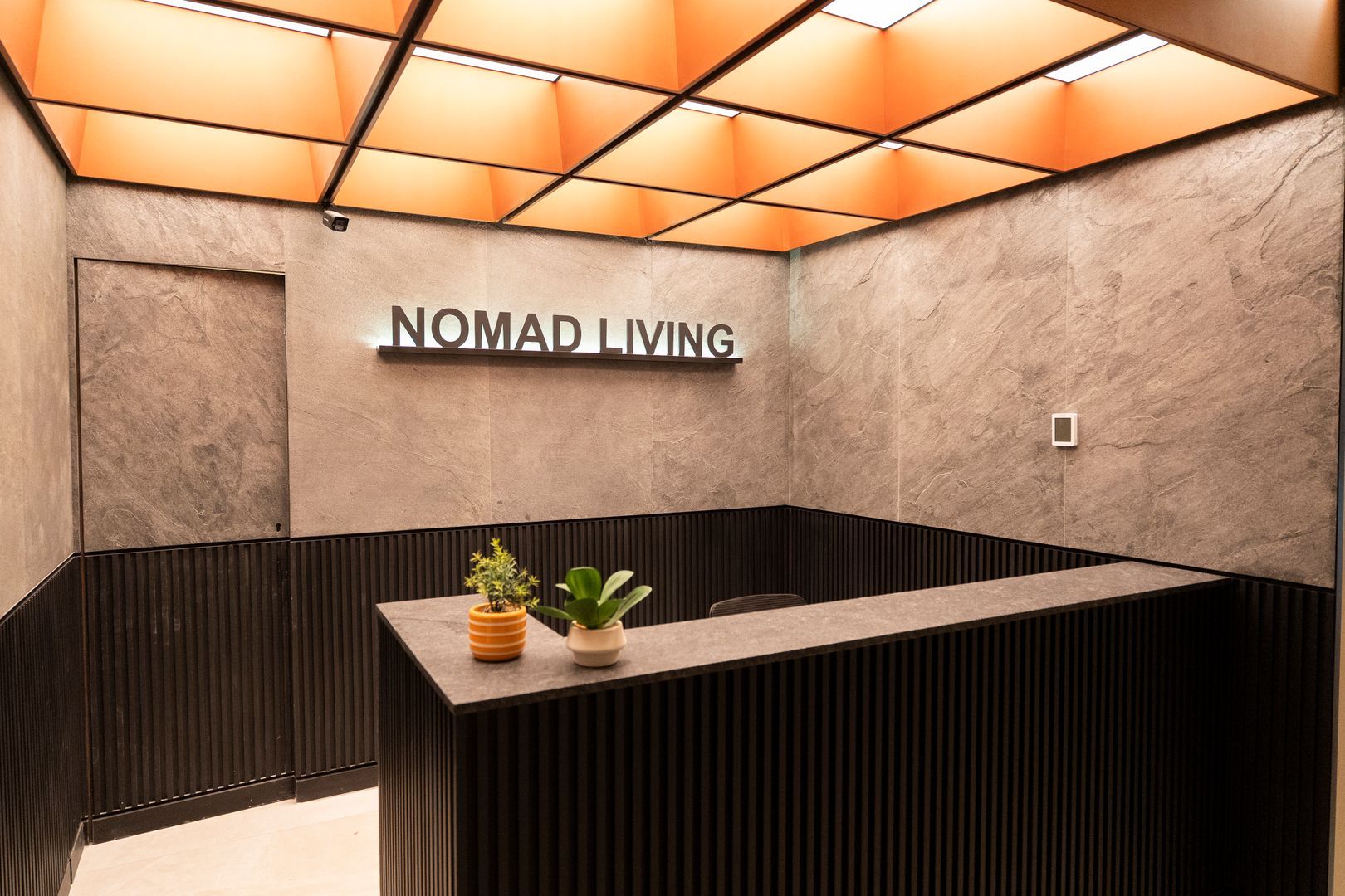 frontdesk nomad jardin reforma.jpg