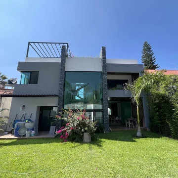 Casa a estrenar en Burgos Bugambilias
