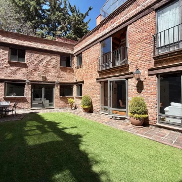 CASA EN VENTA EN BOSQUES DE LAS LOMAS