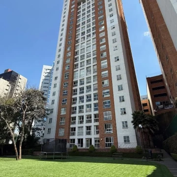 DEPARTAMENTO EN VENTA EN PALMA REAL INTERLOMAS CON 4 ESTACIONAMIENTOS Y BODEGA