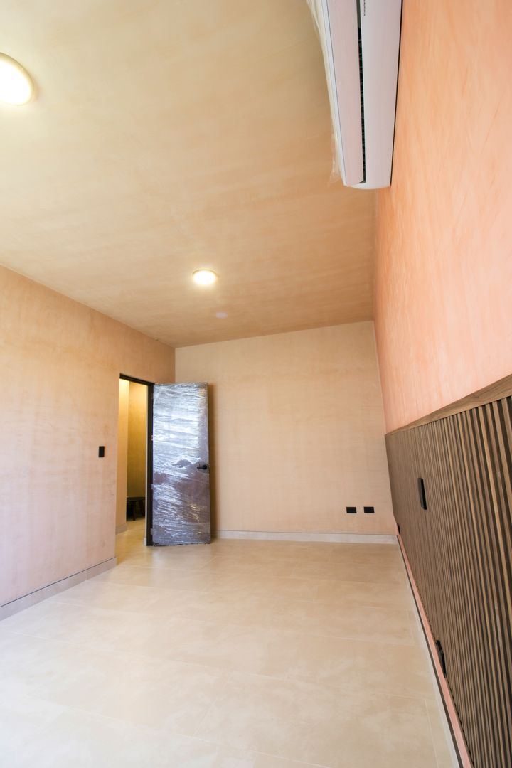 B12A2383-2.jpg