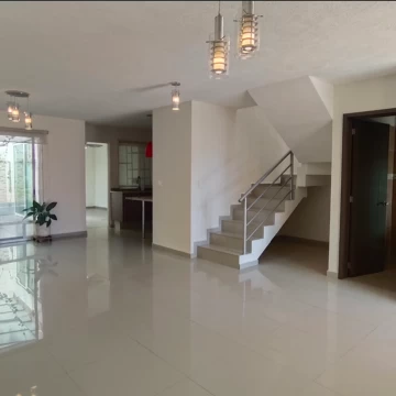 Casa en venta en Fraccionamiento El Alcázar (Casa Fuerte) 3 Recámaras