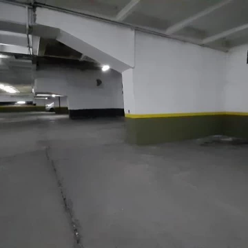Venta Cochera cubierta 14 m² frente a Peatonal San Martín en Centro, Mar del Plata