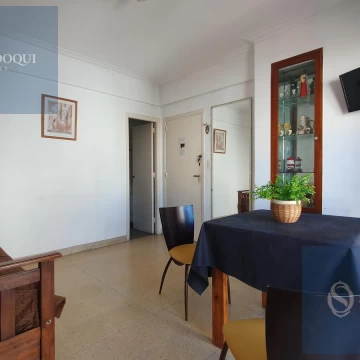 Venta - Departamento dos ambientes con balcón terraza - Santa fe 1685