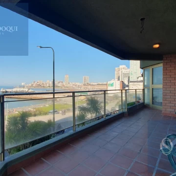 Venta Departamento cinco ambientes con vista al mar · cochera en Lomas de Stella Maris