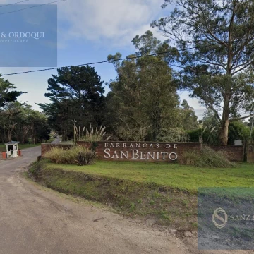 Venta Lote de 911 m² en Barrancas de San Benito Country Club · tranquilidad