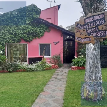 Venta Casa doce ambientes con cochera en Playa Serena, Barrio Chapadmalal