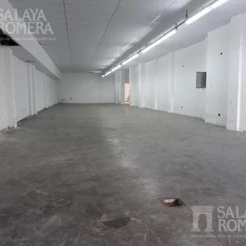 Venta Local  Avenida Libertador  Olivos  (230 m2)