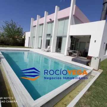 Casa en venta en Barrio Cerrado Santa Ana Moreno