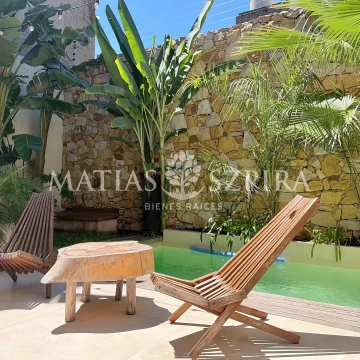 Venta de Casa 4 Ambientes con pileta, en Villa Sarmiento, Morón