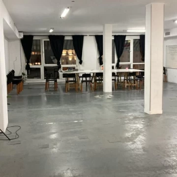 OFICINA EN PLANTA LIBRE DE CATEGORIA!!!