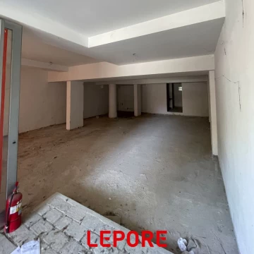 Excelente Local a estrenar en Venta