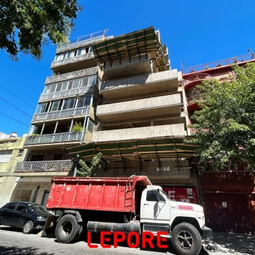 2 AMB. EN SOHO con parrilla propia