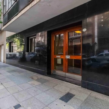 Venta. Departamento. 3 ambientes. Muy luminoso. Casi Libertador. Palermo