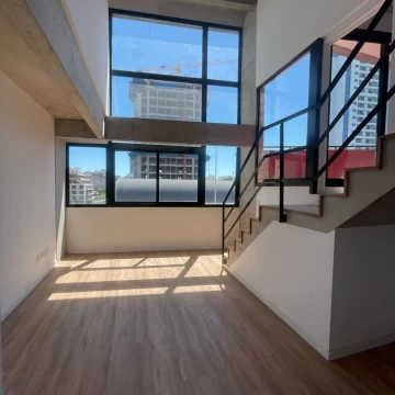 VENTA TRIPLEX 3 AMBIENTES