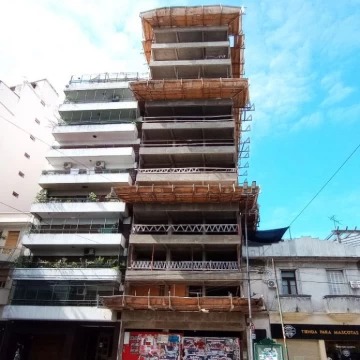 1 AMBIENTE | Av. San Juan al 3900