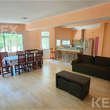 Casa en Barrio Costa Esmeralda
