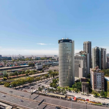 Venta. Departamento. 5 ambientes. Piso Alto con Vista Abierta, Cochera y Baulera | Recoleta