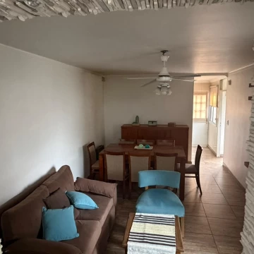 Casa en Venta - Sexta Sección - Calle Ferroviarios Argentinos