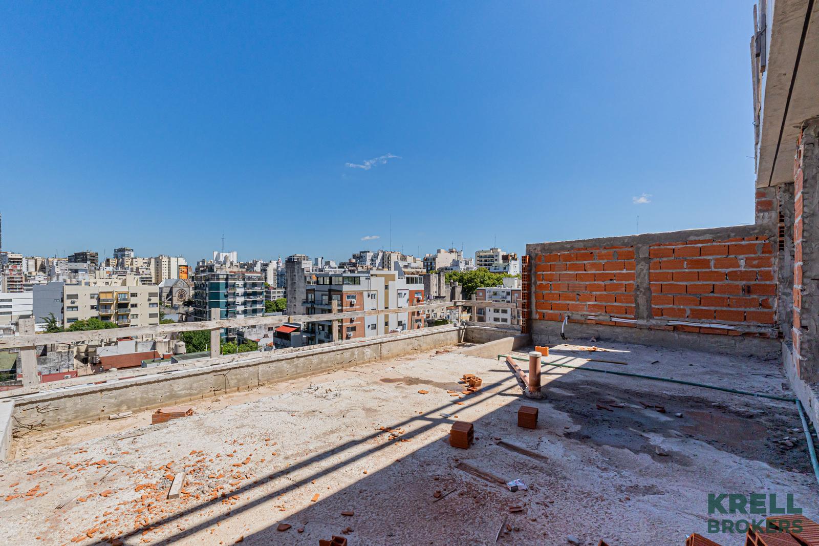 Departamento dúplex de 4 ambientes con terraza verde en Venta en Almagro