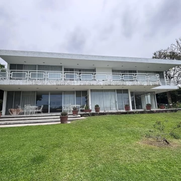 Casa en venta en Jardines de Ahuatepec 5 Recámaras