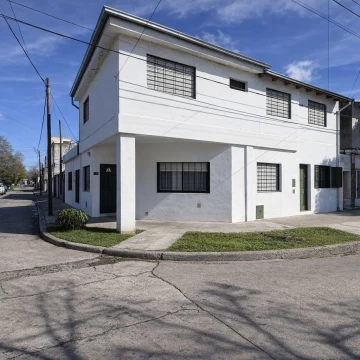 CASA DE  3 DORMITORIOS ARROYITO OESTE