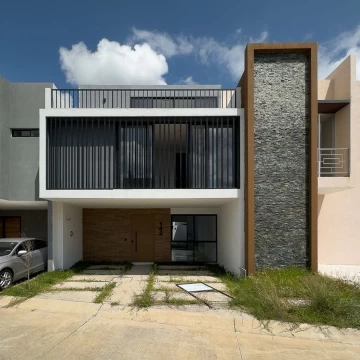 Casa en venta en Capital Norte, 3 niveles,