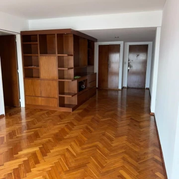 RETASADO! Dpto 3 dormitorios con cochera y baulera en Bº Centro