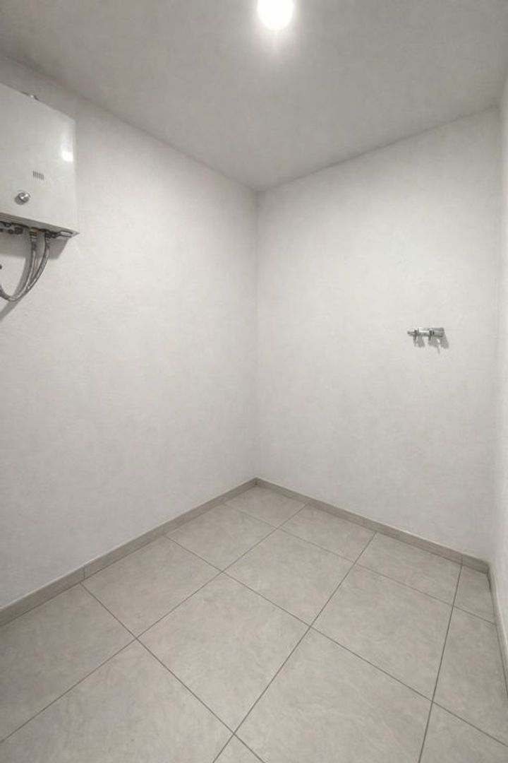iurNb8C-l.jpg