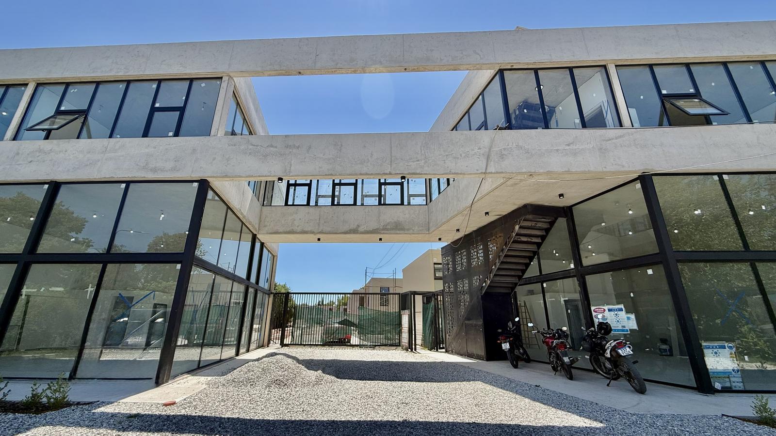 Departamento duplex de 3 dormitorios en venta Funes Santa Fe
